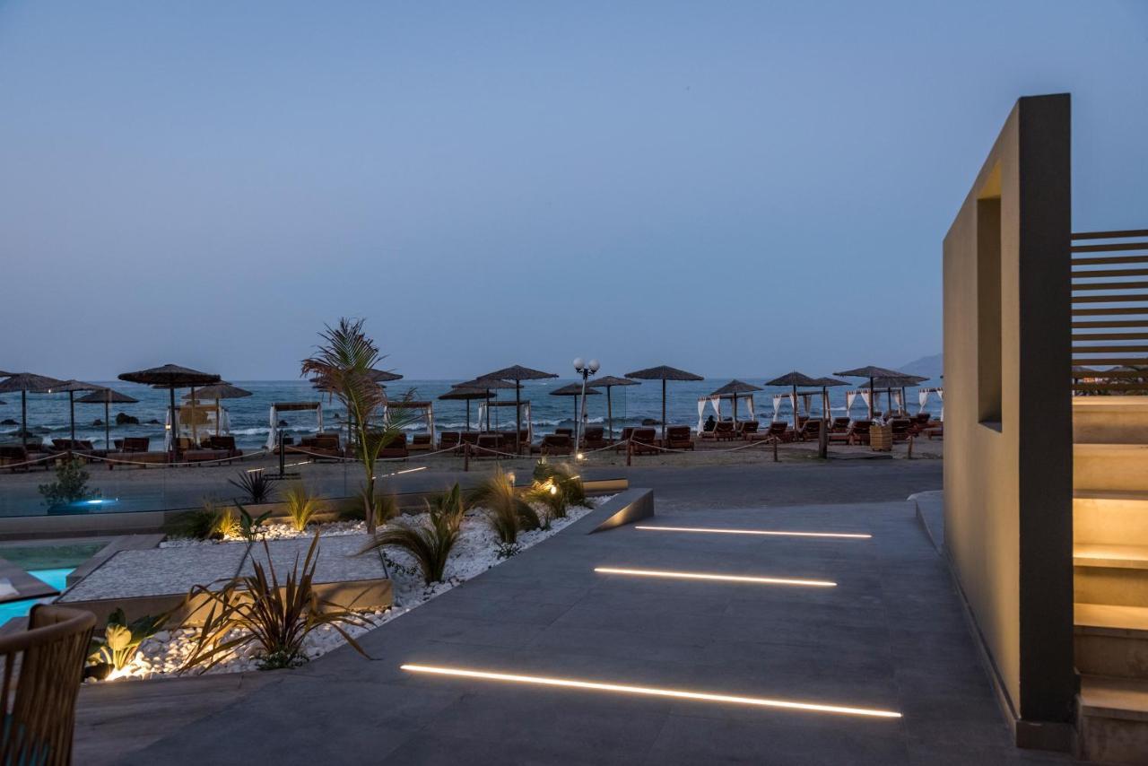 Mare Blue Suites เยโอริยิอูโปลิส ภายนอก รูปภาพ