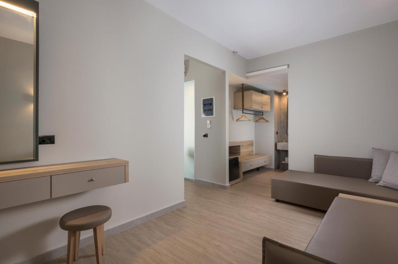 Mare Blue Suites เยโอริยิอูโปลิส ภายนอก รูปภาพ
